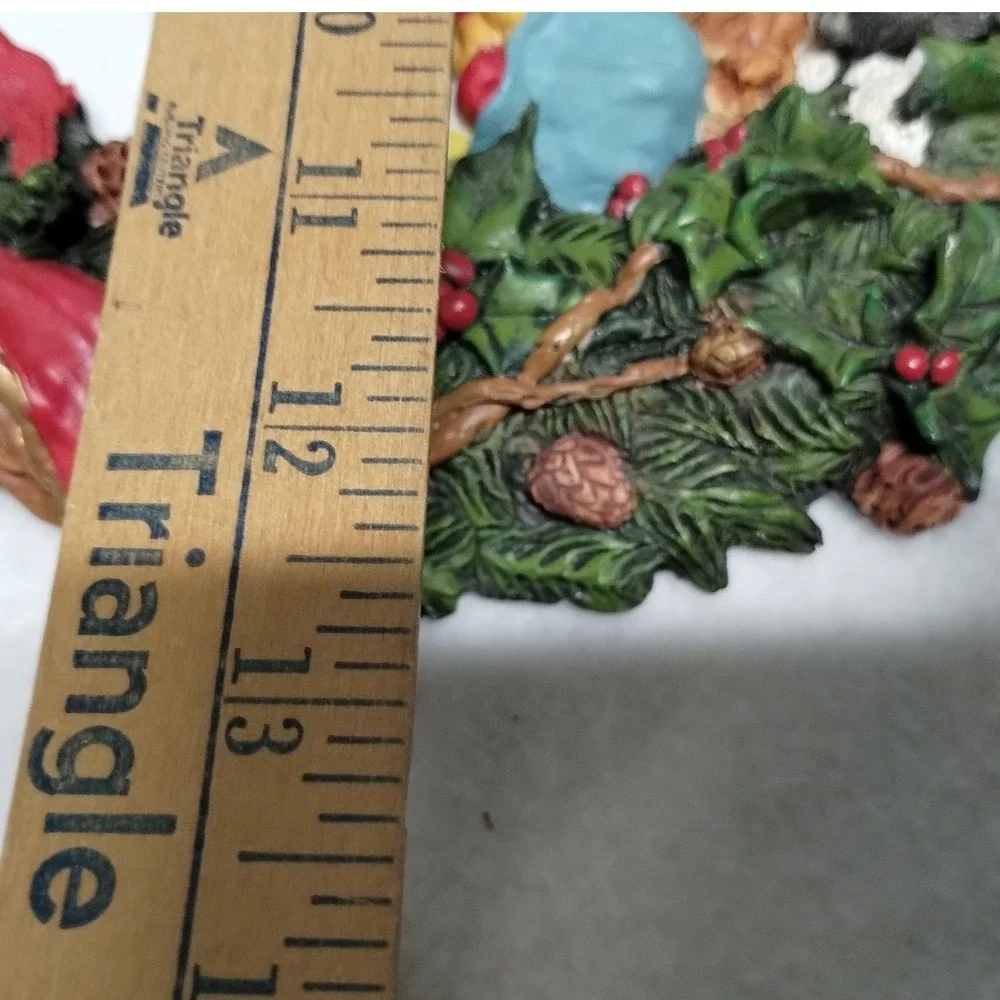Vintage‎ Santa Woodland Animals Wreath Resin Christmas Wall Decor 1990s